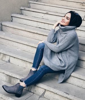 Oversized sweatshirts hijabi styling ideas – Just Trendy Girls
