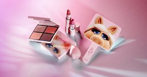 There's a Miss Piggy-Themed Makeup Collection, and It's the Throwback We All Deserve
