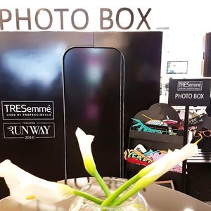 Who's can deny this cutest props and photobox on TRESemme The Runway 2016?  #runwayready #TRESemmeRunway #ClozetteID #TresemmeXClozetteID #TotallyAllOut