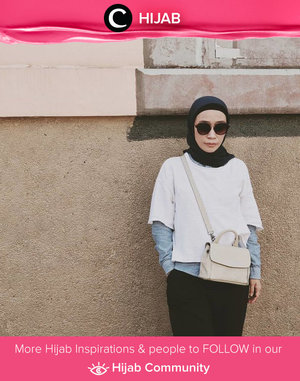 Ingin terlihat stylish dan santai? Gaya Clozetter @fillyawie yang memadukan loose tees dengan kemeja seperti ini bisa kamu jadikan inspirasi outfit weekend ini, Clozetters. Simak inspirasi gaya Hijab dari para Clozetters hari ini di Hijab Community. Yuk, share juga gaya hijab andalan kamu.  