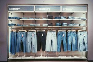 7 Cara Merawat Celana Jeans Kamu Agar Tetap Awet