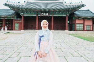 Pakai Hanbok, Natasha Rizky Jadi Wanita Korea Syariah 
