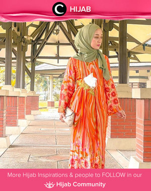 Bright outfit for today? Why not? Image shared by Clozetter @she_wian. Simak inspirasi gaya Hijab dari para Clozetters hari ini di Hijab Community. Yuk, share juga gaya hijab andalan kamu.