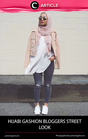 Yuk, belajar memadumadankan outfit hijabmu dari para hijaber blogger yang stylish. Semua pelajaran ini bisa kamu dapatkan di artikel ini http://bit.ly/2axu5n1. Simak juga artikel menarik lainnya di Article Section pada Clozette App.