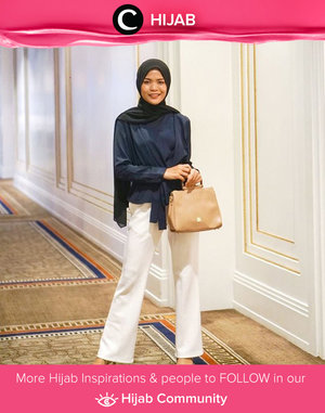 Ada meeting penting hari ini? Coba tiru style Clozetter @cicidesri untuk tampil rapi, profesional, dan tentunya elegan. Simak inspirasi gaya Hijab dari para Clozetters hari ini di Hijab Community. Yuk, share juga gaya hijab andalan kamu.