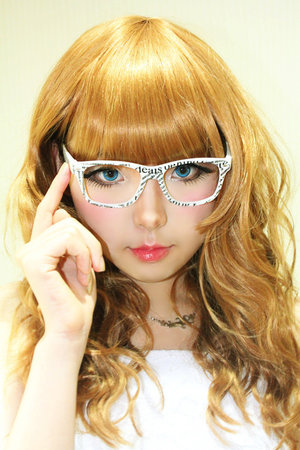#Fashion #OOTD #JapaneseStyle #japan #makeup #japanesebeauty #beauty #hair #hairstyle #clozetteid