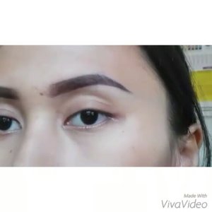 Todays simple brows tutorial using eyebrow pencil.

fotdibb #brows #eyebrowtutorial #motdindo #eotd #nyxmakeupid #bhcosmetics #deyeko #anastasiabeverlyhills #vegas_nay #maya_mia_y #mayamiamakeup #dressyourface #lookamillion #maryammaquillage #hudabeauty #neztheartist #zukreat
#clozetteID #makeup #beauty #landofmakeup #theamazingworldofj #hijaab #makeupbychristiaa #makeupwithammy #rfadai #wakeupandmakeup #universodamaquiagem_oficial #hudabeauty #pangandaran #MuaPangandaran