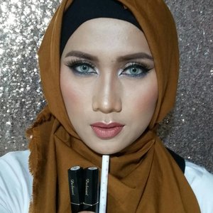 Details :
.
Lips @purbasari_indonesia 86 (outline) & 81
Eyes @purbasari_indonesia eyeliner pen
.
.
#makeup #beauty #purbasari #clozetteid #hijaab #hijaabi #kbbv #motd #selfiewithpurbasari