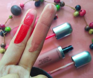 ⚫
Details from Revlon Ultra HD LipColor. Full review check my blog at www.unidzalika.com/2016/06/beauty-corner-36-must-have-items-revlon.html

#ClozetteID #Clozette #revlon #lipstick #lipcolor #lipjunkie