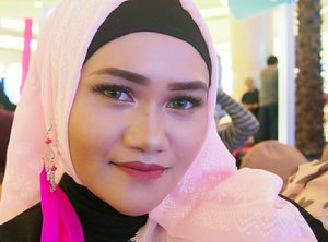 Yesterday's bash at Jakarta Fashion Week Ramadhan Fashion Delight
Xoxo
@bvlogger.id #bvloggerid
#neverstoplearning #mualyfe #makeupartistjakarta #muajkt
#beautyblogger #bvloggerindonesia #beautyreview #beautynesiamember #makeupjunkie #playingwithmakeup 
#muajakarta #muajkt #underratedmuas #ibubekerjadirumah #bismillah #beautybloggerid #undiscovered_mua #Clozetteid