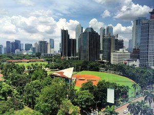 Hello Jakarta 🌞❤️ #travel #jakarta #indonesia #indonesianlivinginbangkok #starclozetter #clozetteid #travelgram #enjoyjakarta #wonderfulindonesia