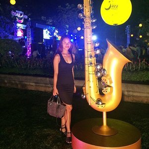Me at Bangkok jazz night by the river last night ❤️, tap for my details outfit 😊 #ClozetteID #starclozetter #bangkokjazznightbytheriver2015 #bangkok #thailand #blogger #travelblogger #travelgram #travelinstyle
