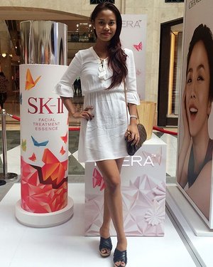 I'm at SK-II "Spring butterfly blogger party" what I wore? *tap for details*#changedestiny #skiiootd #clozetteid #starclozetter #indonesianlivinginbangkok #plazasenayan #fblogger #beautyblogger
