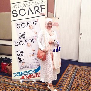 When peach meet white!☺️ Outfit for "Happy Skin, Happier Life" with @bio_oil Talkshow and Iftaar with @temisumarlin and @scarf_magz lovers couple days ago. Thankyou for the invitation and Alhamdulillah got the prizes from @bio_oil and from @scarf_magz also (post them soon)😆💖🎉 #ClozetteID #vsco #vscocam