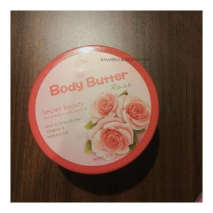 [NEW POST] [LINK ON BIO]
.
Hai aku mau berbagi review nih. Ternyata Viva ngeluarin body butter juga loh. Aku suka wanginya yang enak banget. Kalem dan bikin rileks😁
.
Apakah body butter ini worth to try? Baca review selengkapnya di blog ku ya, link-nya ada di bio!❤❤
.
#beauty #beautybloggerid #beautybloggerindonesia #bloggersemarang #indonesianblogger #indonesianhijabblogger #hijabblogger #clozetteid #bodybutter #vivacosmetics