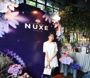 Earlier today at Nuxellence Launch (@nuxeindonesia). Now i know how important it is to prevent aging since an early ages. 
Mencegah lebih baik dari pada mengurangi loh! 💁🏻 Anyway Thank you for the invitation @elleindonesia 💜

#BeautyOfExcellence #NuxeIndonesia #ClozetteID #ClozetteBeauty
