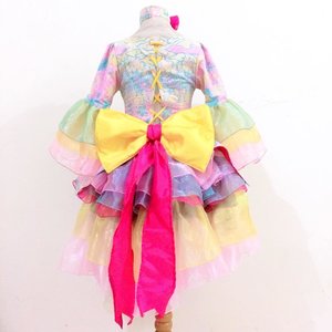 one of my design 🙋🏻
jadi ini tema lombanya cocktail dress batik fullcolor..
nah, PR banget kan mikirnya.. 😂 tp alhamdulillah lancar dan customer suka.. 🙏🏻💞 cek design aku yg lain di @feblezzz  yaahh.. 😘
.
.
#fullcollor #batik #gown #dress #fashion #ggrep #clozetteid
