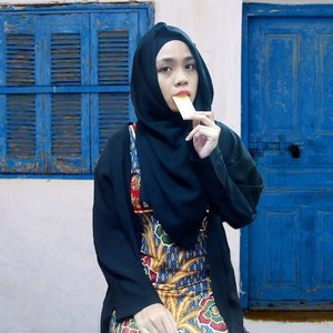 [DAY 3]Ngunyah terus to gak gemuk2, gitulah kira-kira temanya.. 😂😂😂....#ootd #batik #clozetteid #starclozetter #hijabers #hijab #ootdhijabindo #ootdhijabku #hijabootdindo #like4like #vsco