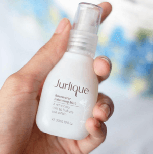 I've been using this #Jurlique Rosewater Balancing Mist, day and night for the past 10 days. It is super refreshing, keeps my skin hydrated (especially in this extra HOT&HUMID Jakarta!), and the rose scent is amazing!