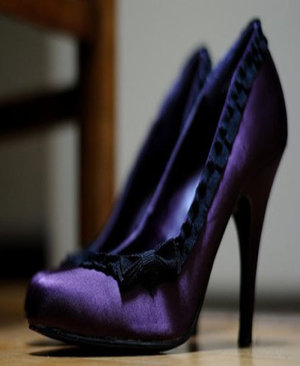 Wish List - Awesome purple shoes , me likey :)