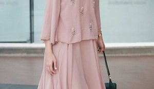 Pretty Pink Abaya with Hijab Fashion for Muslim Ladies - Girls Hijab Style & Hijab Fashion Ideas