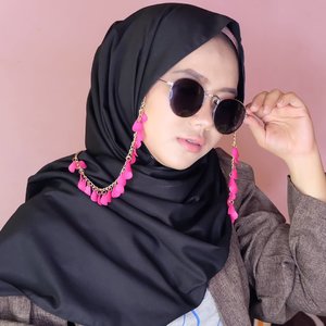 Welcome, June! .Pink lily Glasses strap from @tanganmanis .Thanks! #iweartanganmanis #tanganmanisxme #tanganmanis #supportlocalbrand #clozette #clozetteid #clozettedaily