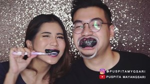 [NEW VIDEO ALERT]
Siapa yang suka sikat gigi pake charcoal?? Beneran bisa mutihin gigi gak sih? Bahaya gak? Ngikis gigi gak?? Well berhubung kita @timotiusch berdua sama2 anak koass kedokteran gigi, plus aku jg sebagai beautu influencers, tentunya menggelitik sekali untuk dibahas xixixixi.

Yang penasaran cus ke youtube channel aku : Puspita Mayangsari (or just simply click the link on my bio). Untuk yang udh pernah coba, share pengalaman di comment section video youtube aku ya hihi.
.
📸SONY A6000
#activatedcharcoal #teethwhitening #ivgbeauty #indobeautygram #beautynesiamember #clozette #clozetteid #beautyjunkie #beautyjunkies #instamakeupartist #makeupporn #makeuppower #beautyaddict #fotd #motd #eotd #makeuptutorial #beautyenthusiast  #makeupjunkie #makeupjunkies #beautyvlogger #wakeupandmakeup #hudabeauty #featuremuas #undiscovered_muas