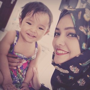 A smile that brighten up my life. 
#ClozetteID #HOTDseries2 #ScarfMagz #ootd #fashion #baby #hijab #instadaily #instababy