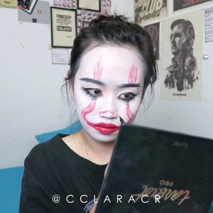 Mini tutorial how i created the pennywise clown! Products detail was on my previous post! Using @ikon.co.id brush to help me with the blending!
.
#ibv #ibvlogger #indobeautygram #ivg #ivgbeauty @indovidgram @indobeautygram #hudabeauty #clozette #clozetteid #undiscovered_muas #make4glam #wakeupandmakeup @undiscovered_muas @featuremuas @underratedmua #beautyjunkie #beautyenthusiast