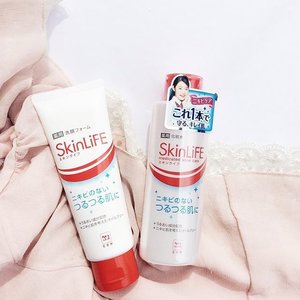 Lagi suka skincare yang Japan Quality bikos they are incredibly awesome. These are SkinLiFE range from @cowstyleidFace washnya mirip mirip sama Nivea Makeup Clear (which I don't really sing for it) dan Lotionnya mengandung banyak alkohol:( But surprisingly, they do the job. Gonna use for 2 weeks forward and lets see... #clozetteid #beautyblogger #reviewblackxugar #japanskincare #skinlife