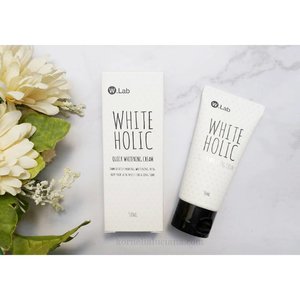 😎
Morninggg, udah pada lihat review terbaruku tentang @w.labglobal_official White Holic Quick Whitening Cream ini?
.
Hasilnya beneran deh cakpe banget. Kulit jadi putih seketika, lembab dan kelihatan gak pucat.
Buat kamu yang kepengen punya kulit putih kayak cewek2 Korea, cobain deh  W-Lab White Holic Quick Whitening Cream ini.
.
Kalian bisa beli dishopku 👇
https://hicharis.net/KorneliaLuciana/16S
.
Baca review lengkapnya di 👇
http://www.kornelialuciana.com/2017/07/cara-mudah-memutihkan-kulit.html
#WhiteningInOneSecond #Seductive #ImproveYourSkinTone #FlauntYourNaturalFace #CharisCeleb
#ClozetteStar #ClozetteID
#JogjaBeautyBlogger
#IndonesianBeautyBlogger
#BloggerIndonesia
#Beautisquad