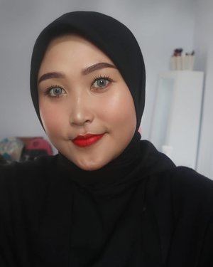Tumben bgt alis gw on fleek✨ Tapi lupa, ini pakai produk apa🤔 Untuk lipstiknya pakai dari @shuuemura lupa juga nama shadenya apa🤭 nnti aku mau review detailnya di youtube channelku aja!  #AyundaHits #MakassarBeautyGram #IndoBeautyGram #MakassarBeautyBlogger #MakassarBeautyVlogger #BeautyInfluencerMakassar #BeautyEnthusiastMakassar #BeautyBloggerMakassar #BeautyVloggerMakassar #ClozetteID