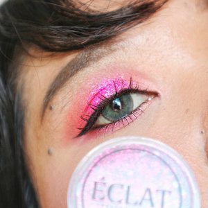 Sparks of Love. .
.
I'm unleashing my sparks using @eclatpressedglitter in Straw of my Berry. Are you ready for a sparkly Valentine? 
#sbbxeclat #sbbreview #eclatpressedglitter #pressedglitter #glittermakeup #valentinemakeup #pinkglitter #glitter
#makeupjunkie #✨ #pinkmakeup #makeover #ClozetteID #beautyblogger #beauty  #indonesian #bblogger  #instamakeup  #instabeauty  #beautybloggerid #setterspace #beautybloggersurabaya #surabayabeautyblogger
#indonesian