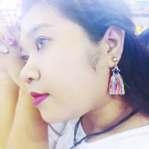 My current fave earrings.
.
.
.
#earrings #accesories #cute #fashion #curvy #clozetteid #blogger #bblogger #beautyblogger #surabayabeautyblogger #sbybeautyblogger