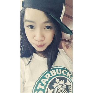I miss Starbucks so much #me #shantyhuang #selca #selfie #uljjang #ulzzang #snapback #makeup #love #clozetteid #clozettedaily