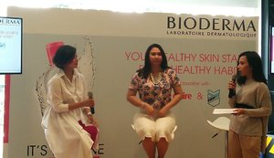Pembicara kita hari ini... Sharing tentang jenis kulit Dan produk yang cocok
@marieclaireindonesia
@bioderma_indonesia 
@ubiifit .
.
.
.
.
#BiodermaXMarieClaire #BiodermaXubiifit
#Talkshow
#event
#ClozetteID