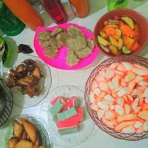 Colorful of ramadhan
.
.
.
.
#ifthar #breakfasting #bukapuasa #foodie #clozetteID