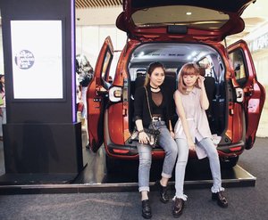 Little thing of what happened last Sunday at JFW Pesona Ramadhan Delight with Toyota Sienta. Event report is now live on the blog!
Thank you for invited me @sociolla and hello again @steviiewong!
.
.
#PopUpPlayground #MySienta #beautyjournal #Sociolla @toyotaid @beautyjournal @sociolla