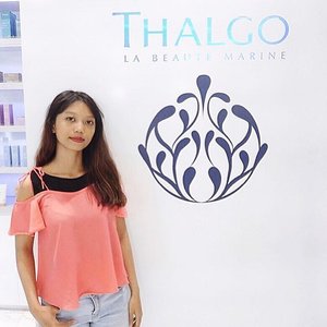 Bare clean face after try the facial from @thalgo_indonesia 😉💙 click the link on my bio to find out more ☝🏻🐬✨
•
•
•
•
•
•
• #blogger #bloggerbabes #clozetteid #clozetter #beautyblog #beautyblogger #lifestyleblogger #thalgo #thalgospa #thalgoindonesia #beautemarine