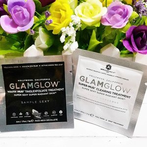 Trying out this super-famous mask in sample size 💆 
#clozetteid #clozette #glamglow #beautyblogger #skincare #facemask #beautybloggerid #blogger