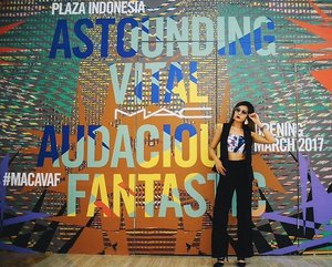 Can't wait for the first flagship store of M•A•C to be unveil in Indonesia @plaza_indonesia  so I snap some pose with this outfit that's aligned with this colorful background #MACCOSMETICSID#MACAVAF  #macatplazaindo