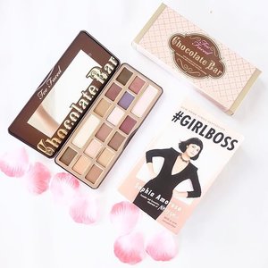That saturday feeling🍫✨Too Faced Chocolate Bar eyeshadow palette is still one of my fav!!💖 been craving for another eyeshadow palette from @toofaced 😍💕 #clozetteID #BeautyVeller