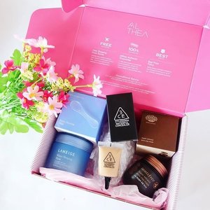 Yeay! My pink parcel from @altheakorea has arrived! 🎀✨ it's a box full with makeup that I personally picked at id.althea.kr😍  Wanna know what's inside the pretty box? Read more on my blog; http://beautyveller.blogspot.co.id/2016/04/shopping-experience-and-unboxing-pink.html