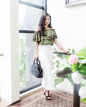 Green with a touch of white & pink outfit for yesterday event; Lactacyd Blogger Gathering💚✨ #clozetteID