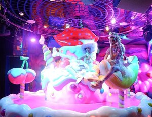Had my crazy and quirky Harajuku experience during my visit to Kawaii Monster cafe! 👏🏻 Check out my review and tips for this phenomenal, quirky, must-visit spot in Harajuku, Tokyo! It's served on the blog 💅🏻 link on my bio 💞

www.mellarisya.com
#mellatravelogue 
#clozetteid