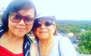 Vakantie with Oma 😍😘😘
.
.
.
.
#familyphotography #family #familytrip #happyholidays #ritystory #clozetteid #igersindonesia #womanblogger #travelerlife #travelerblogger  #like4like #vakantie #nieuwjaar