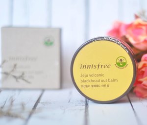 Melting and removing blackheads without pain sounds heavenly. That's why I tried #innisfreejejuvolcanicblackhearoutbalm. Does it really work, though? Read the #review on my#beautyblog (click the #linkinbio ) 😘

#ClozetteID #clozettedaily #beauty #review #beautyreview #beautyblogger #fdbeauty #asianbeautyblogger #beautybloggerid #bloggerceria #skincarejunkie #skincareaddict #koreanbeauty #innisfreejejuvolcanicblackheadoutbalmreview