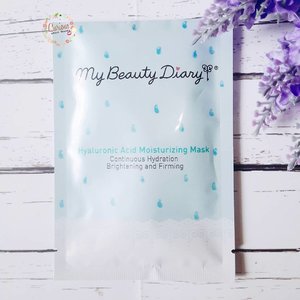 #MondayMask: @mybeautydiaryid Hyaluronic Acid #sheetmask has become a quick savior for my post-acne treatment dehydrated skin. You should have one(s) in your stash!

Full review on my #blog (#linkinbio)

#ClozetteID #clozettedaily #beauty #beautyblog #beautyblogger #asianbeautyblogger #indonesianbeautyblogger #beautybloggerindonesia #bloggerceria #skincarejunkie #skincareaddict #koreanbeauty 
#beautyflatlay #flatlay #flatlays #whywhiteworks