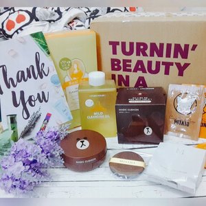 #unboxing my first #hermoid order!
I ordered Missha Magic #BBCushion #Brown #Linefriends #limitededition & #etudehouse #realartcleansingoil Mild. Both are my firsts BB Cushion and Cleansing oil. Can hardly wait to try em all!

I'm impressed with @hermoid btw. They are the fastest shipping Korean e-commerce in Indonesia that I know so far. The shipment only took 3 working days! There's a sweet thank you card plus 3 samples (sachet) inside the box, which are lovely, and all my goods were bubbly wrapped individually. I just find it difficult to access the website from my mobile phone, and the products are still not so much. But overall I'm satisfied!

#ClozetteId #Clozettedaily #ClozettexHermoId