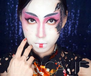Biar feeds pas aja gitu sebaris 3 foto. 😂

This look was inspired by traditional Chinese women's make up on CNY. Many have mistaken them as Geisha. Might be identical but not the same. Also the dragon was inspired by the annual dragon dance on CNY. :) What do you think? Ps: does it look like a dragon?😅 krn ada yang bilang ga liat naga sama sekali *sedih* . 💎💎💎💎 Don't forget to click on the hashtag #bloggerceriamakeupcollaboration to see other bloggers' version of #LunarNewYear #Makeup! :) The full tutorial will be up on my Youtube channel (upload on progress) and Blog (posted).😊 #sbybeautyblogger #indobeautygram #ivgbeauty #indovidgram #balibeautyblogger #bloggerceria @bloggerceriaid @indovidgram @indobeautygram #hairmakeupdiary @hairmakeupdiary #hypnaughtypower @hypnaughty.makeup #hypnaughtymakeup @hypnaughtypower @artistrymua.inspo #ARTjessicaie #clozetteid #makeup #chinese #cny #ChineseNewYear
